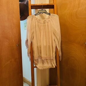 Elegant Cream Women's Top with Lace Details